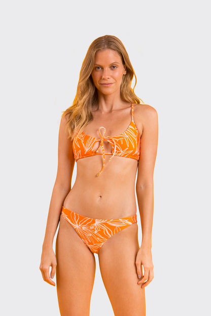Model Front: Rio De Sol Bottom Bottom Trail-Orange Essential-Comfy