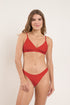 Model Front: Rio De Sol Set Set Shimmer-Liquor Paola Essential-Comfy