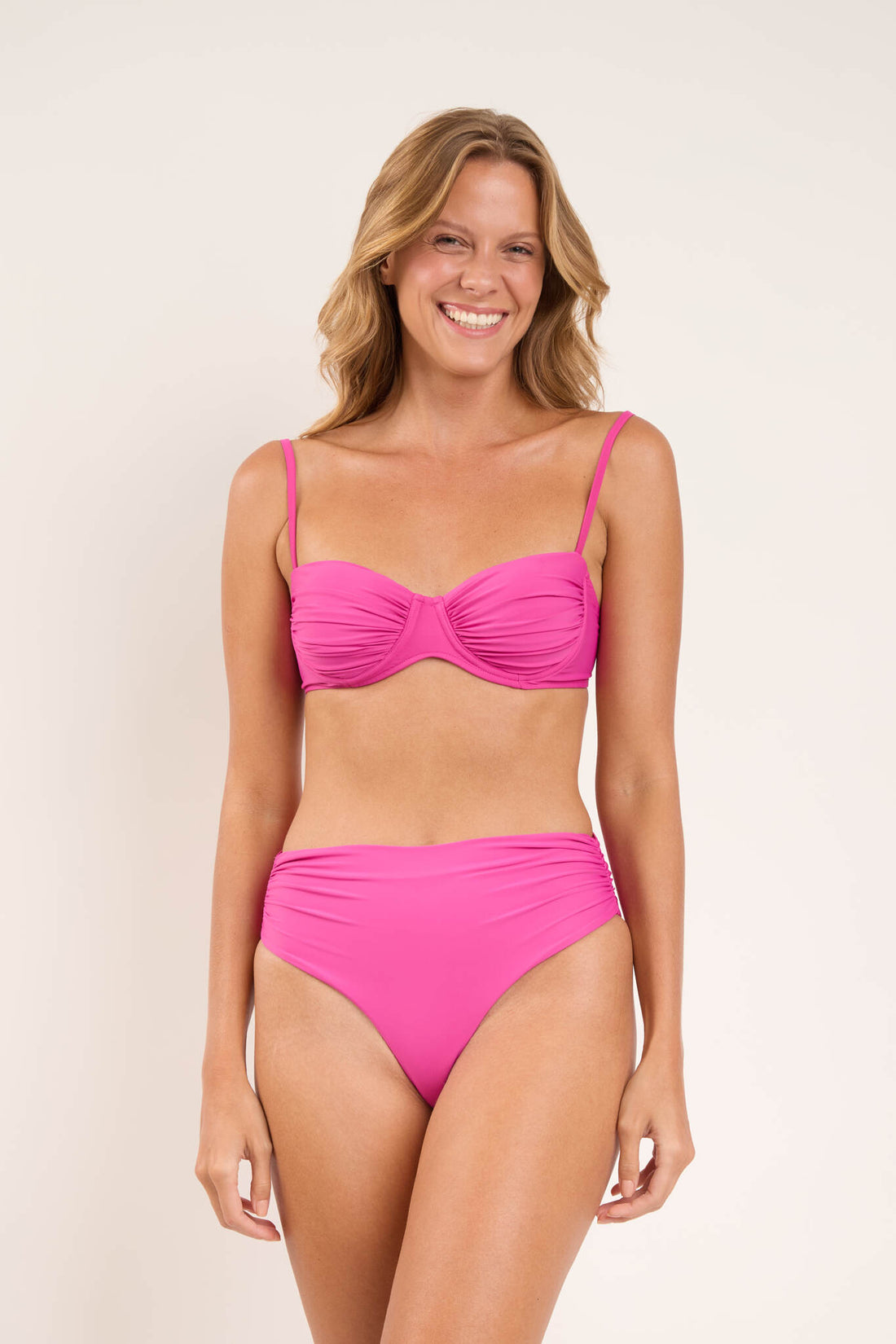 Model Front: Rio De Sol Top Top Fluity-Amor Vickie
